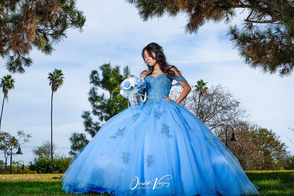 Quinceañera foto en el parque en Los Angeles