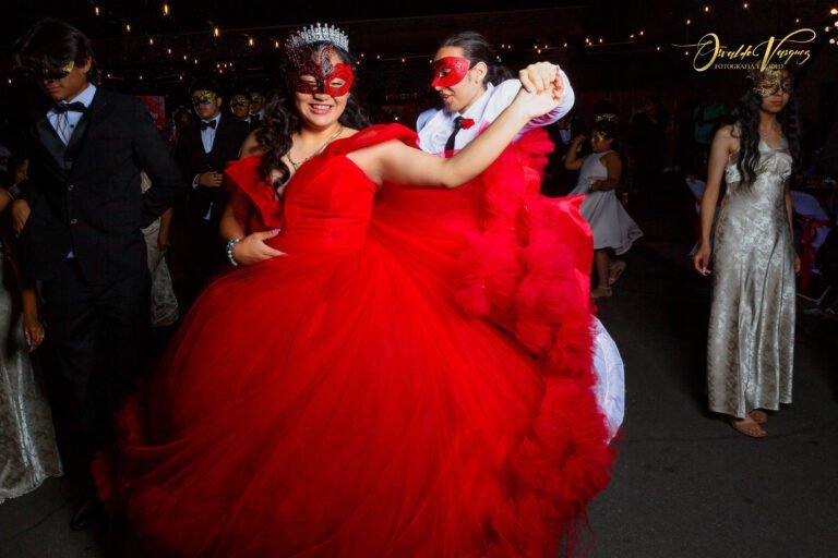 Quinceañera tematico vestido rojo